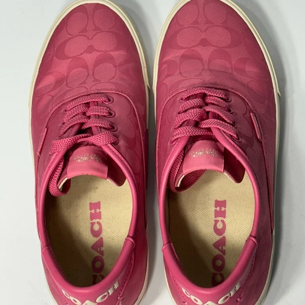 Coach Women's Pink Sneakers 8.5 pre owned Exellent conditions